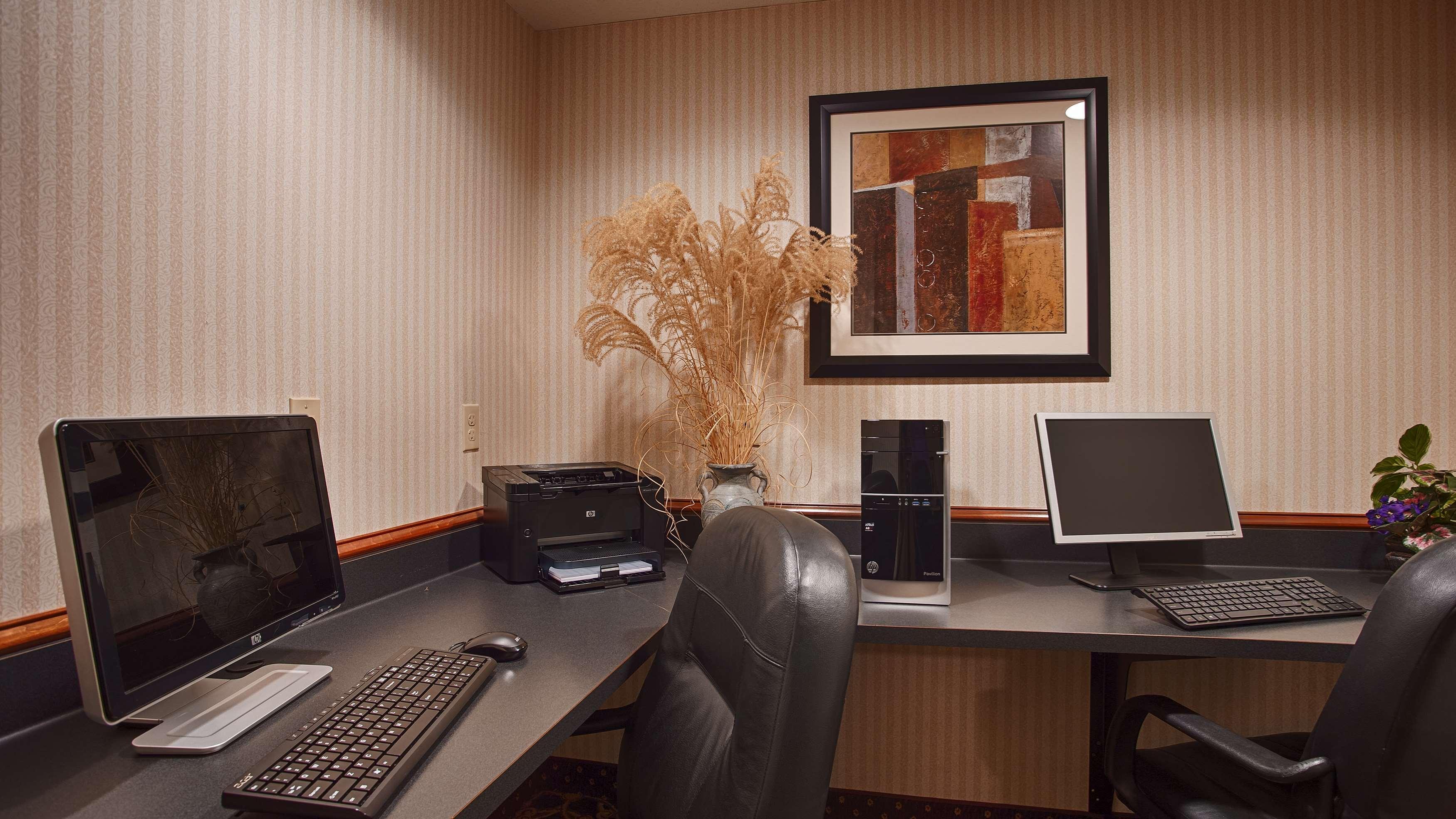 Best Western Plus Clearfield Exterior photo