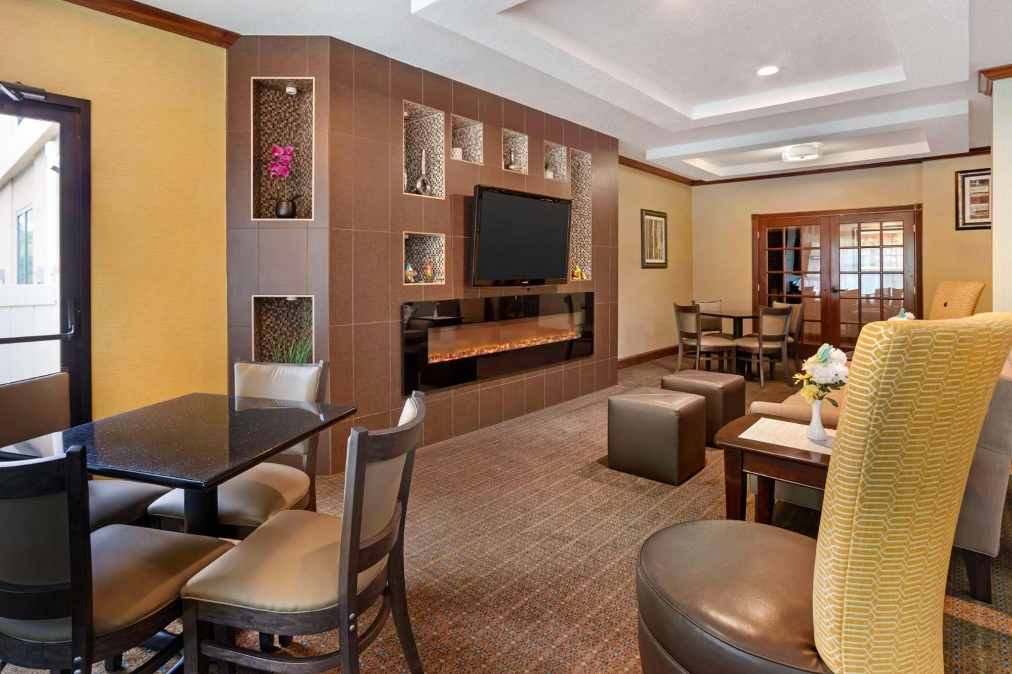 Best Western Plus Clearfield Exterior photo