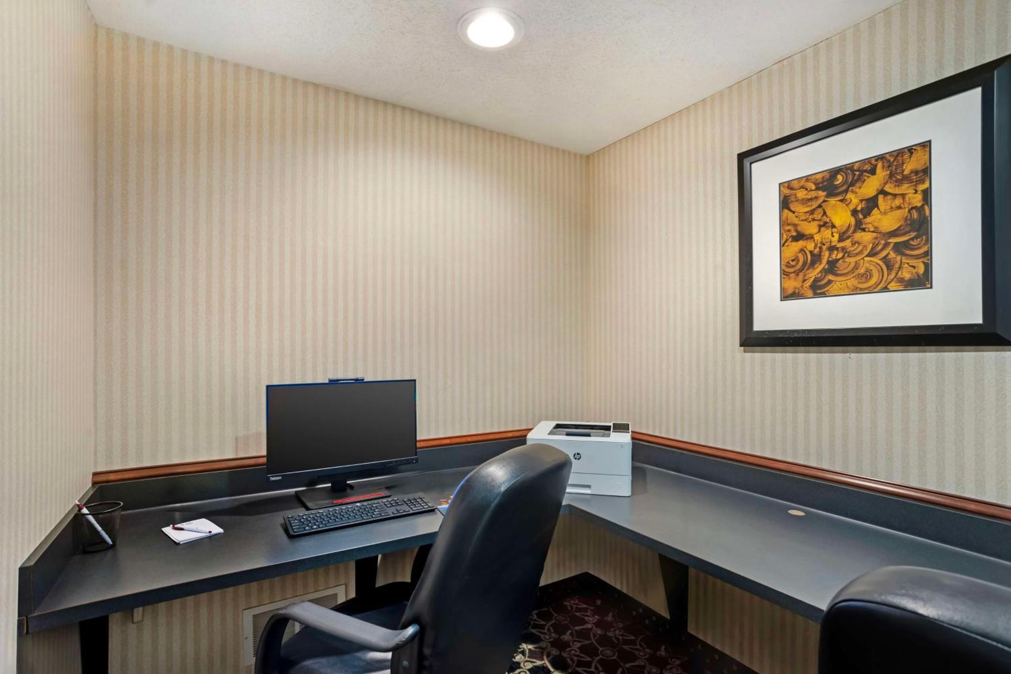 Best Western Plus Clearfield Exterior photo