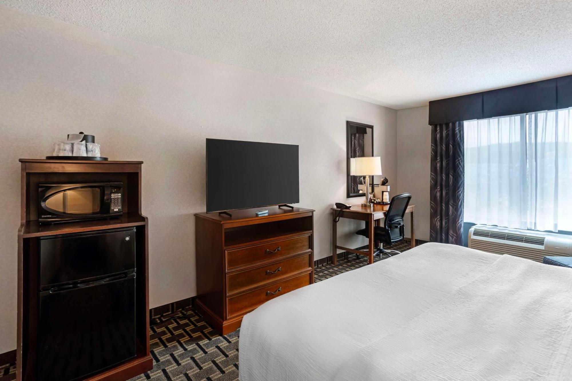 Best Western Plus Clearfield Exterior photo