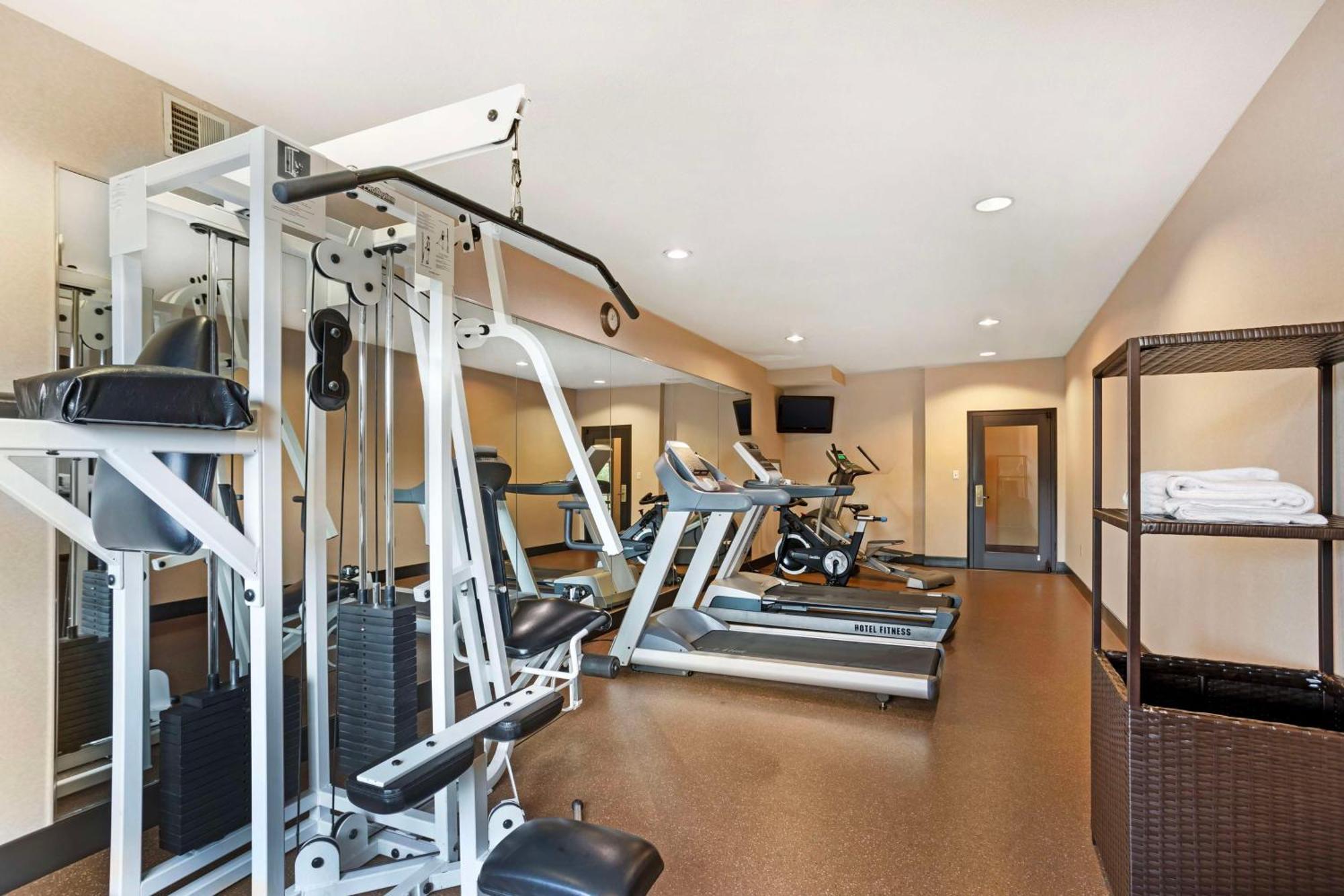 Best Western Plus Clearfield Exterior photo
