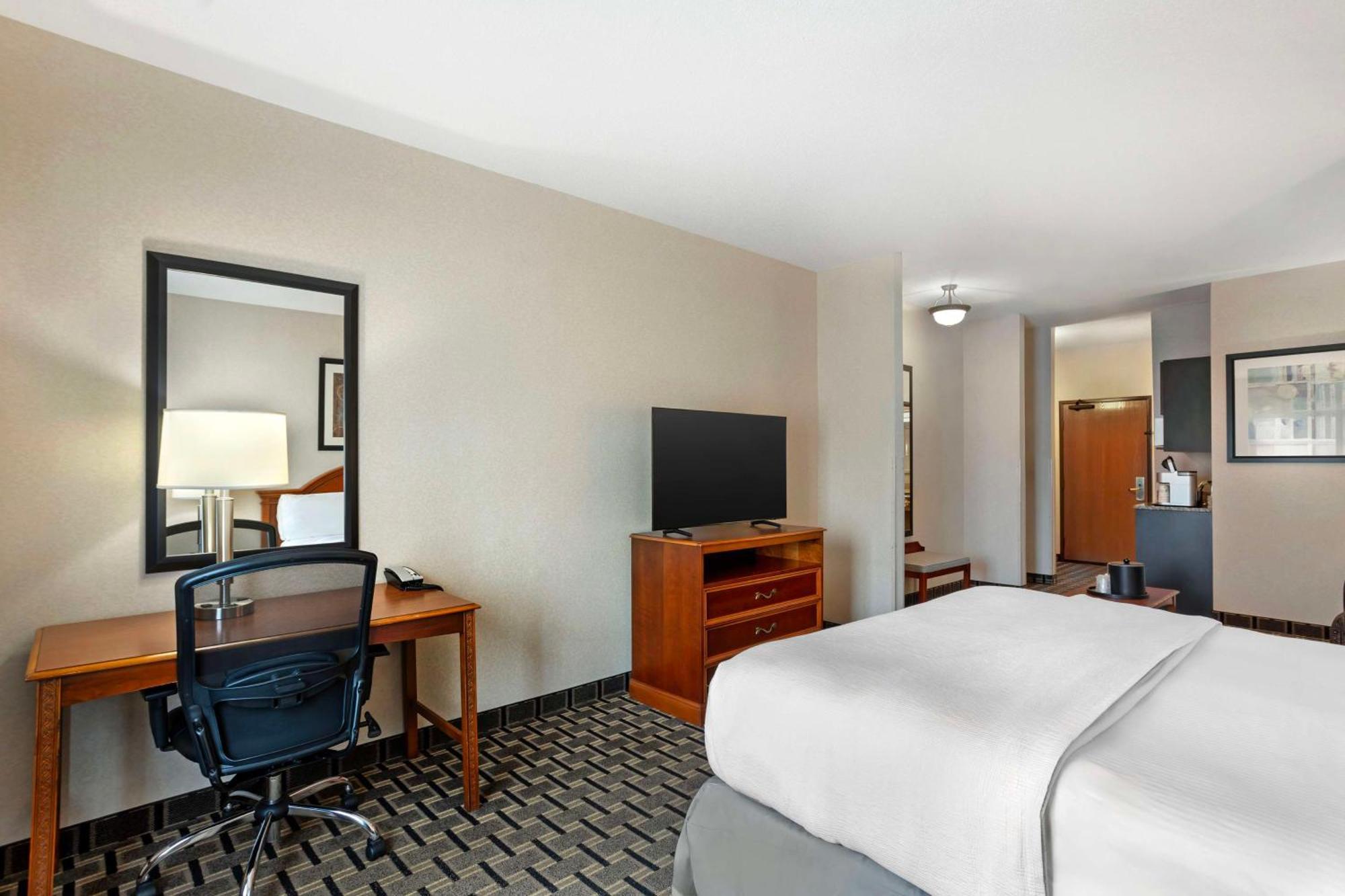 Best Western Plus Clearfield Exterior photo