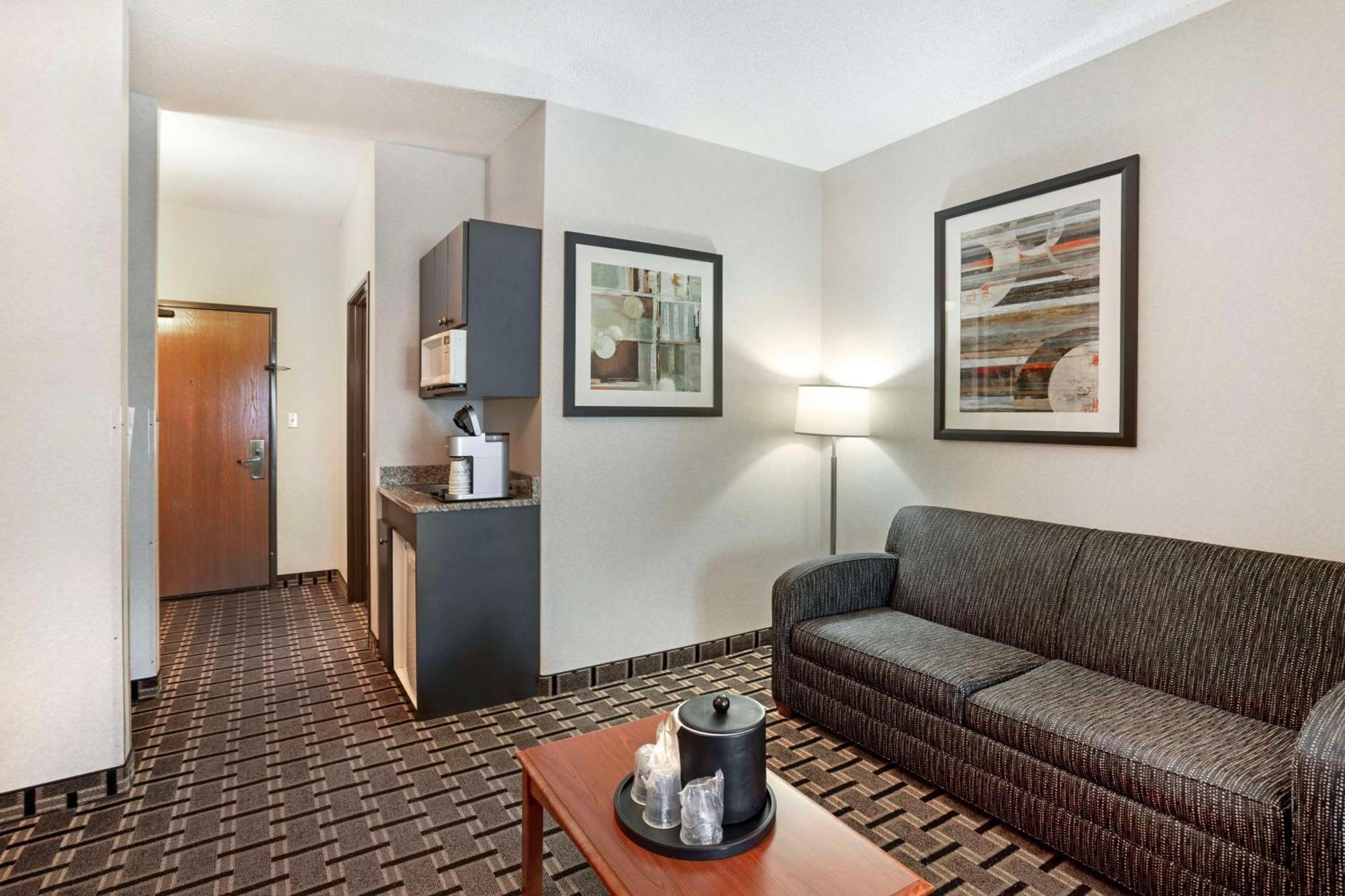 Best Western Plus Clearfield Exterior photo